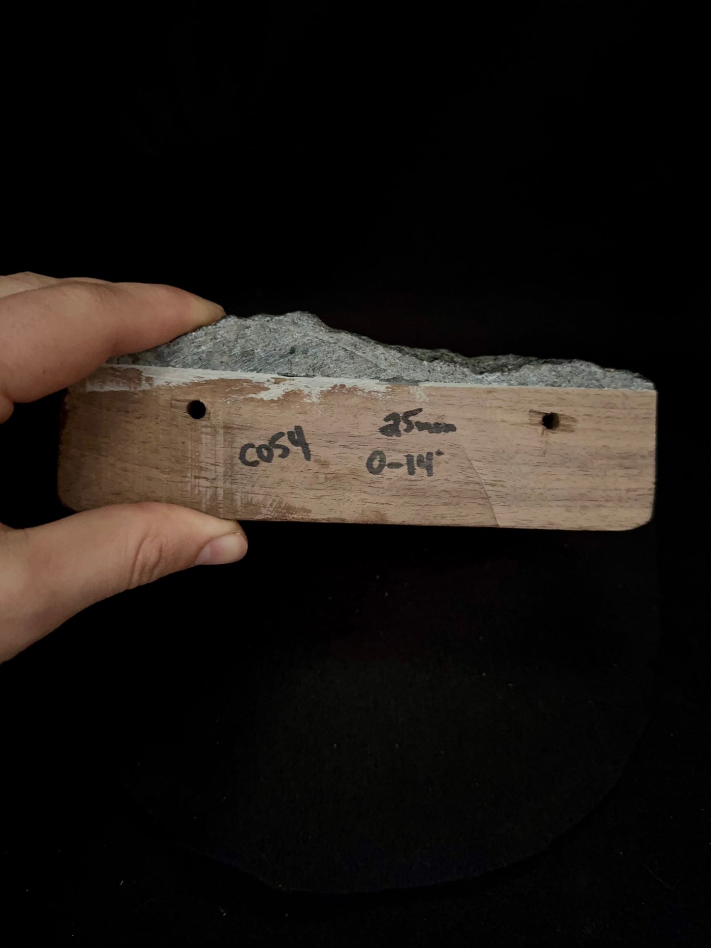 25mm, 0°-15° Incut Crimp - Granite Woodie C054