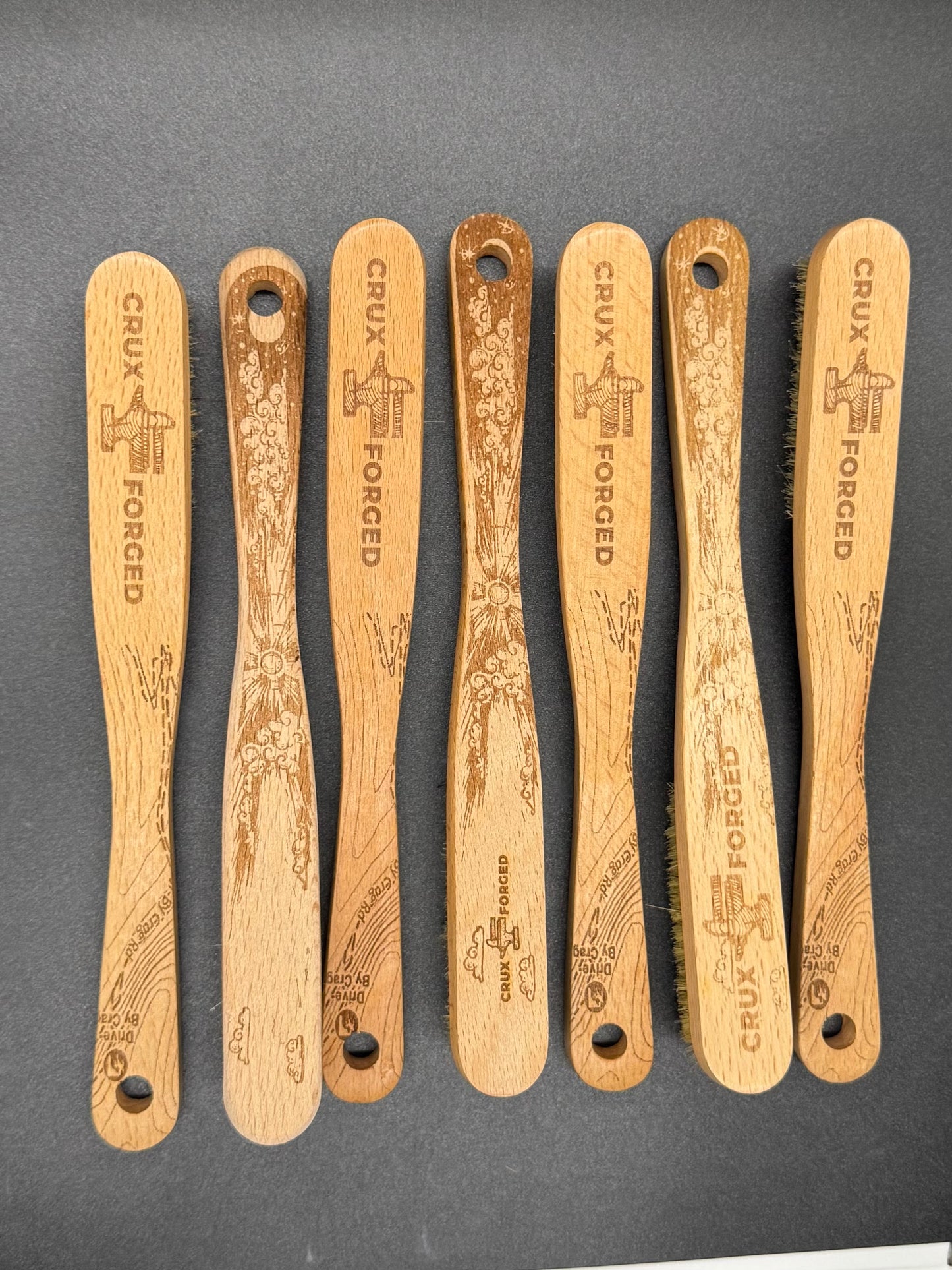 Wood Climbing Brush