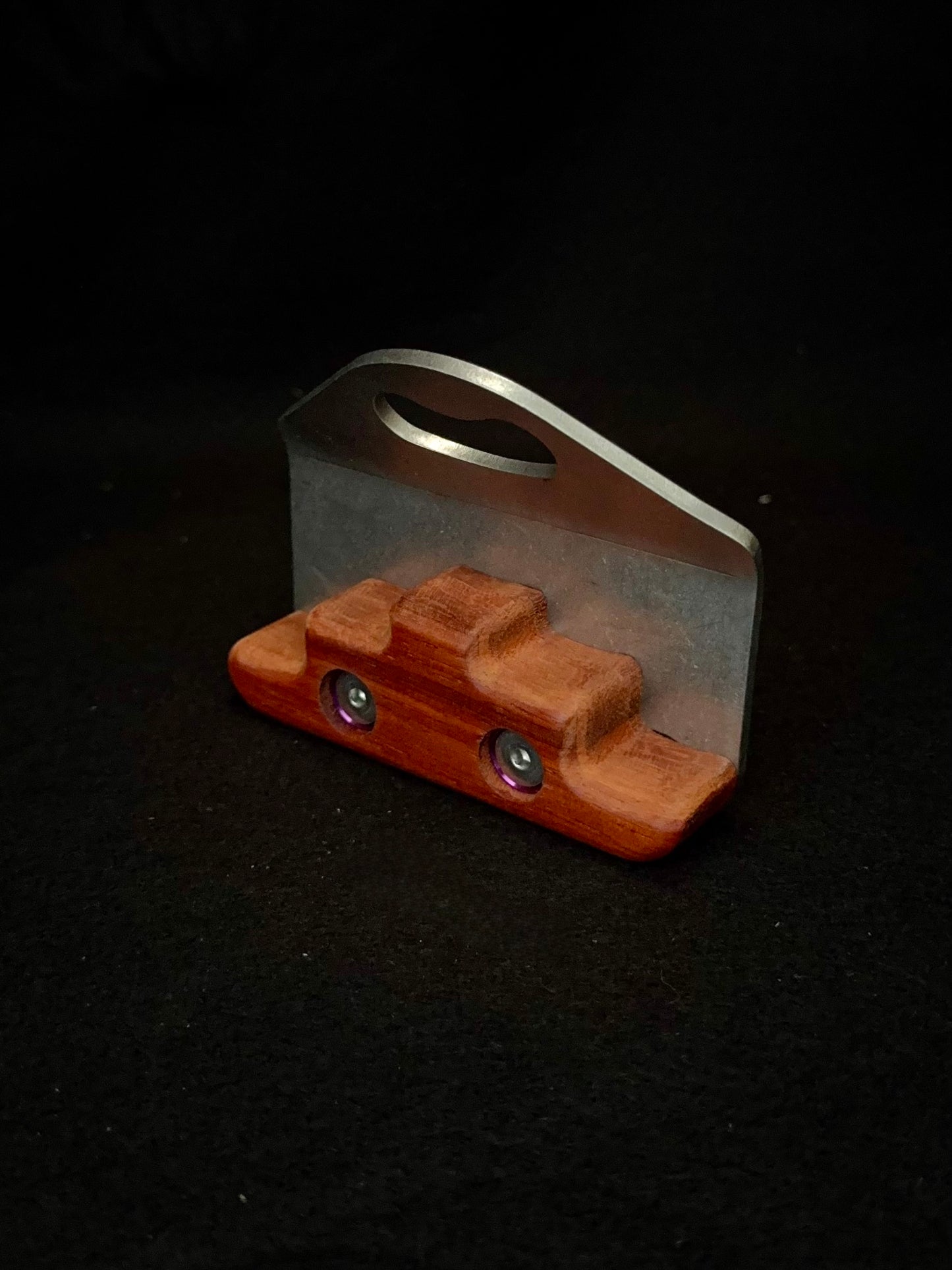 Milk Hammer - Heavy Duty Unlevel Portable Hangboard