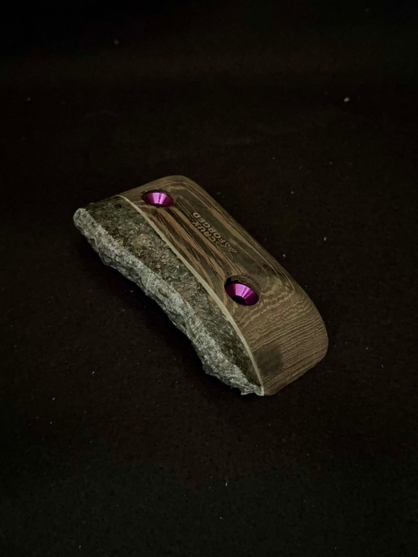 28mm, 30° Incut Crimp - Granite Woodie C050