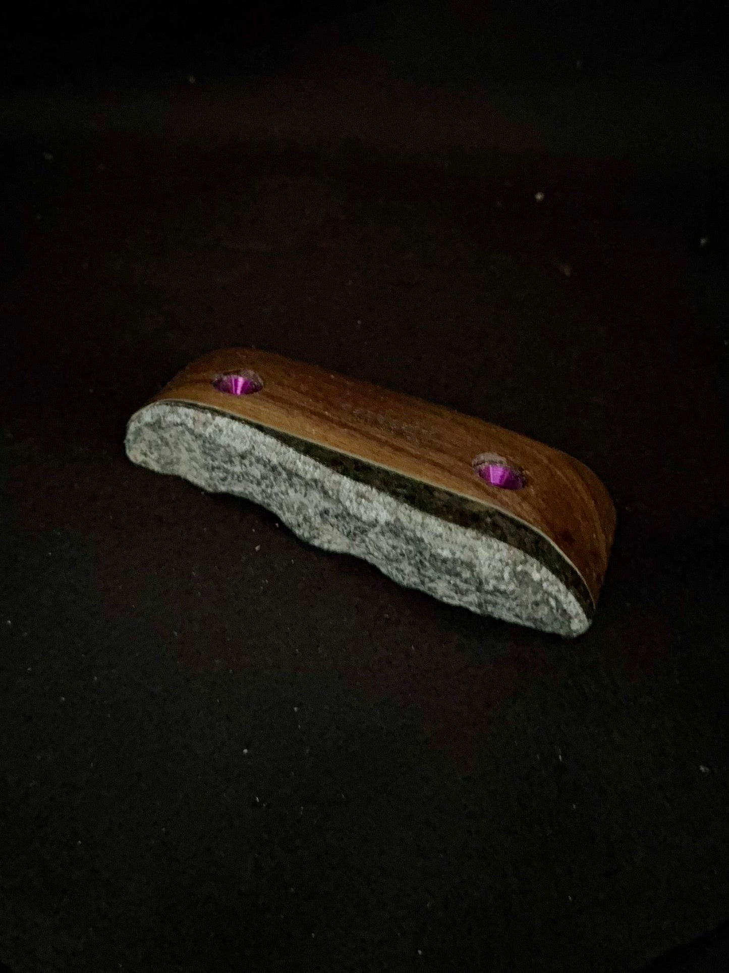 25mm, 10° Incut Crimp - Granite Woodie C052